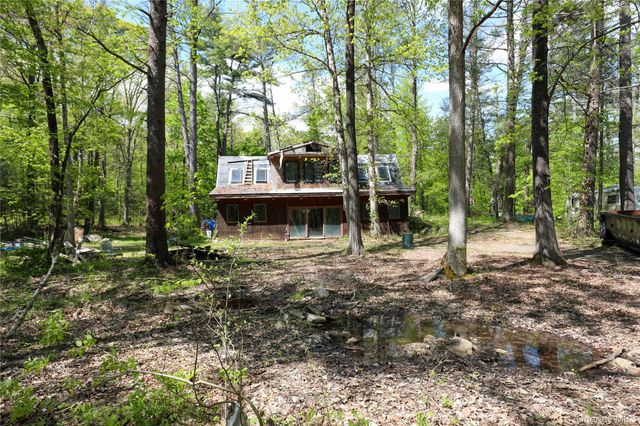 77 Ulster Landing Road, Kingston, NY 12401