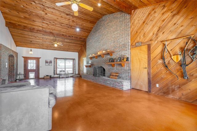 2700 County Road 224, Florence, TX 76527