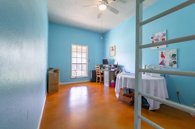 2700 County Road 224, Florence, TX 76527