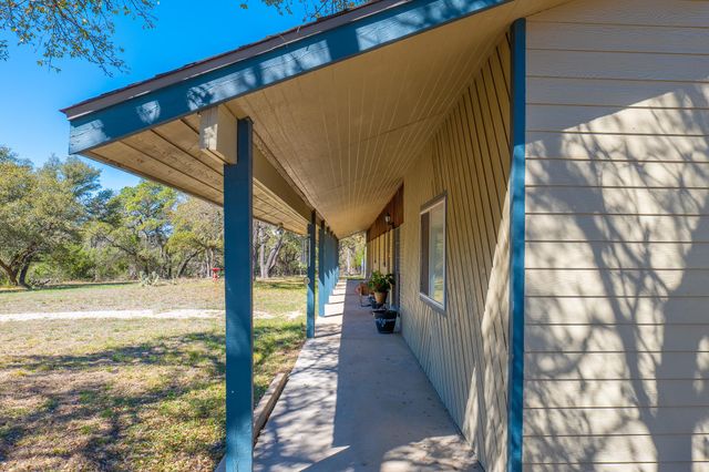 2700 County Road 224, Florence, TX 76527