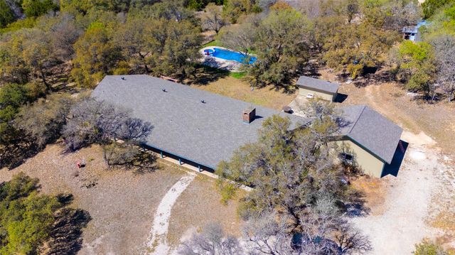 2700 County Road 224, Florence, TX 76527