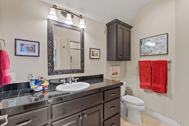 101 Diamond HL, Horseshoe Bay, TX 78657