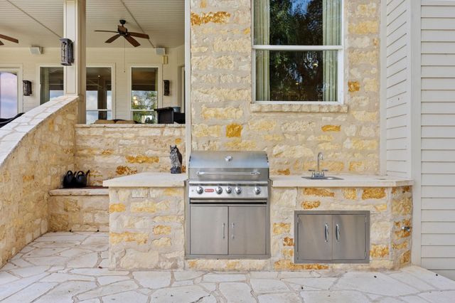 101 Diamond HL, Horseshoe Bay, TX 78657