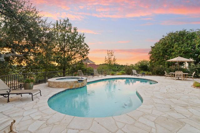 101 Diamond HL, Horseshoe Bay, TX 78657