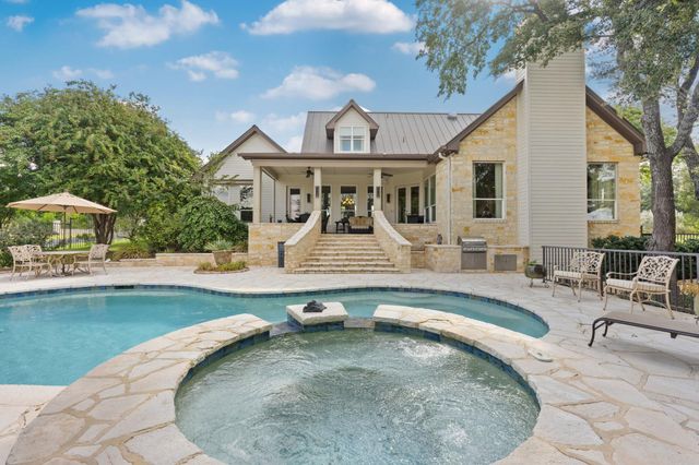 101 Diamond HL, Horseshoe Bay, TX 78657