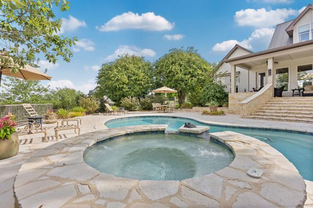 101 Diamond HL, Horseshoe Bay, TX 78657