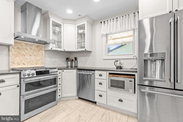 233 N 3RD ST, New Freedom, PA 17349