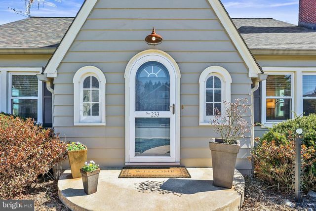 233 N 3RD ST, New Freedom, PA 17349