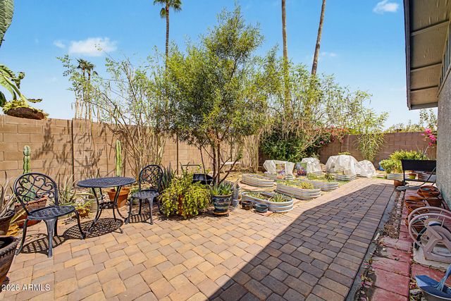 2642 W JUANITA Circle, Mesa, AZ 85202