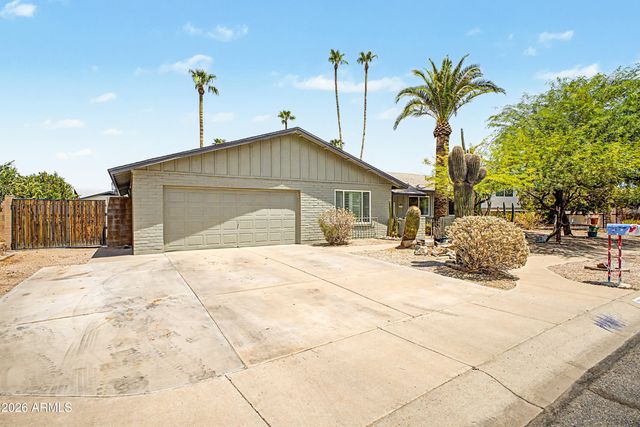 2642 W JUANITA Circle, Mesa, AZ 85202
