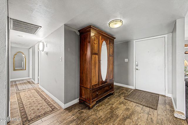 2642 W JUANITA Circle, Mesa, AZ 85202