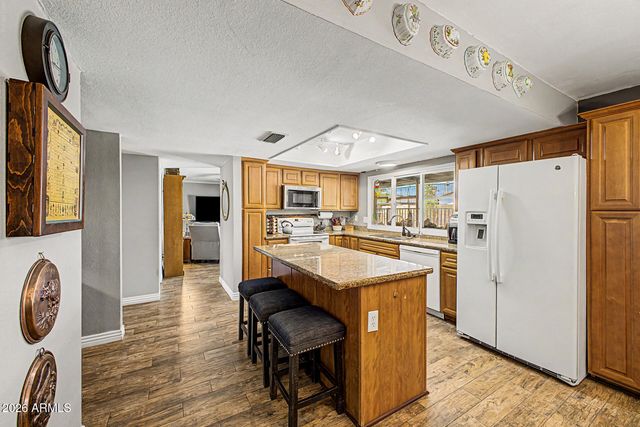 2642 W JUANITA Circle, Mesa, AZ 85202