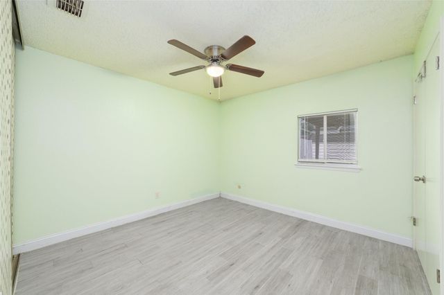 7122 S Dairy Ashford Road, Houston, TX 77072