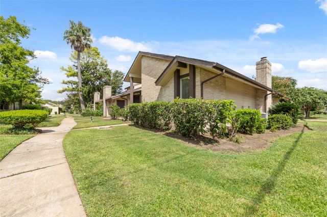 7122 S Dairy Ashford Road, Houston, TX 77072