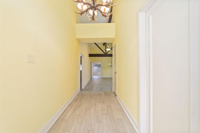 7122 S Dairy Ashford Road, Houston, TX 77072
