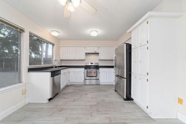 7122 S Dairy Ashford Road, Houston, TX 77072