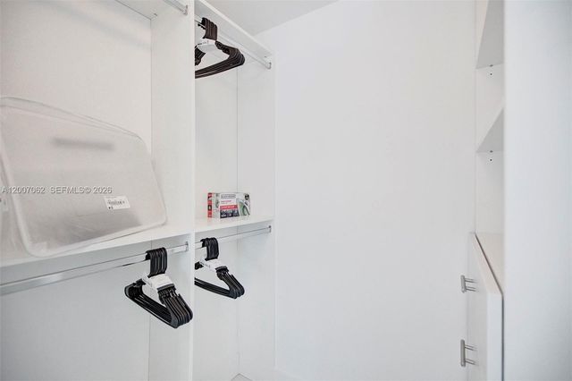 1300 S Miami Ave 1407, Miami, FL 33130