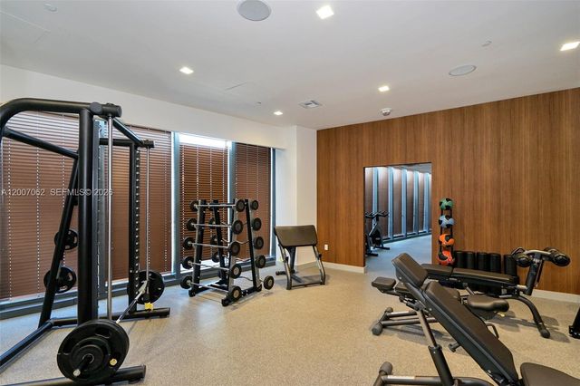 1300 S Miami Ave 1407, Miami, FL 33130