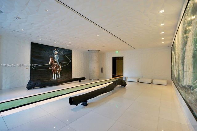 1300 S Miami Ave 1407, Miami, FL 33130