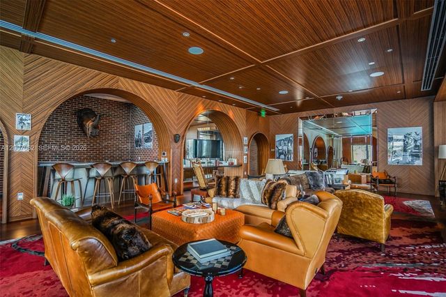 1300 S Miami Ave 1407, Miami, FL 33130