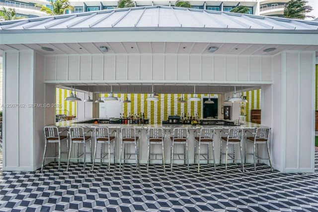 1300 S Miami Ave 1407, Miami, FL 33130