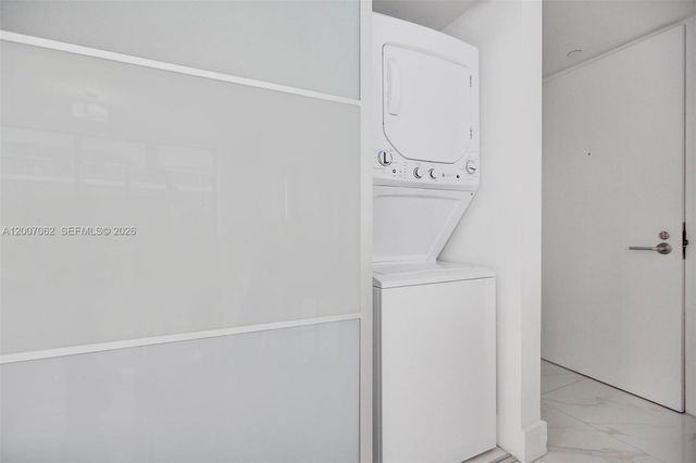 1300 S Miami Ave 1407, Miami, FL 33130