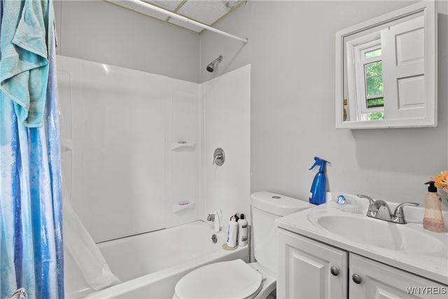 1810 Niagara Street, Niagara Falls, NY 14303