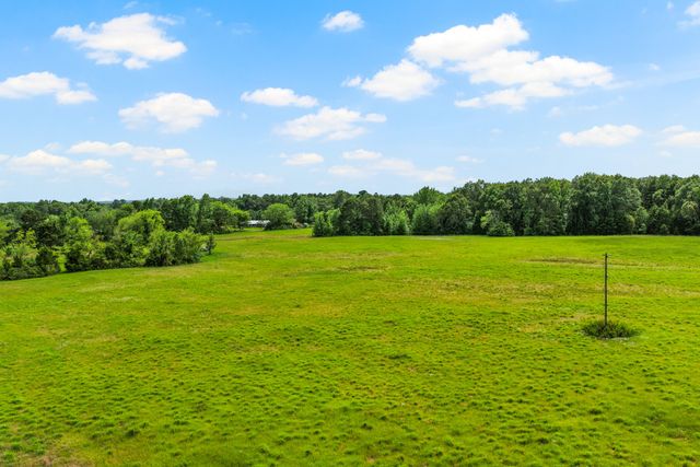 1031 CR 1770, Mt Pleasant, TX 75455