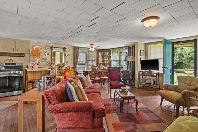 1031 CR 1770, Mt Pleasant, TX 75455