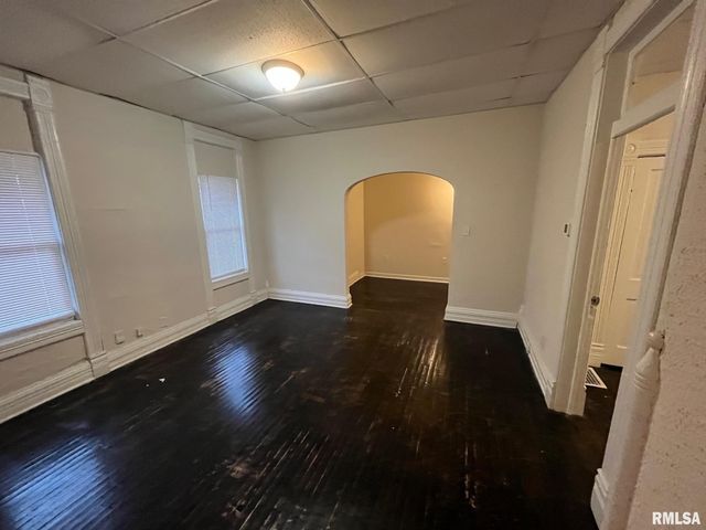 830 W JEFFERSON Street, Springfield, IL 62702