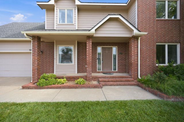 9818 W Bella Vista, Wichita, KS 67212