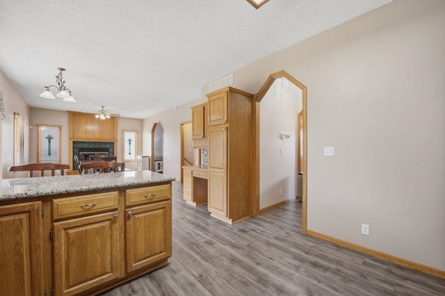 9818 W Bella Vista, Wichita, KS 67212