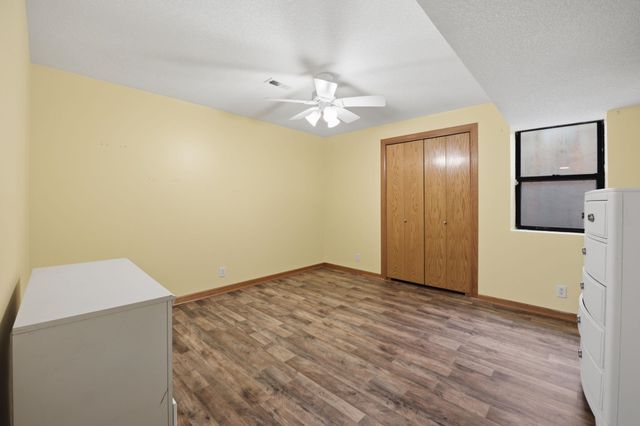 9818 W Bella Vista, Wichita, KS 67212