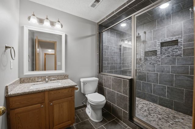 9818 W Bella Vista, Wichita, KS 67212