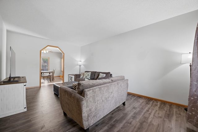 9818 W Bella Vista, Wichita, KS 67212