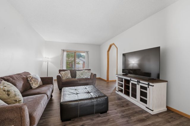 9818 W Bella Vista, Wichita, KS 67212