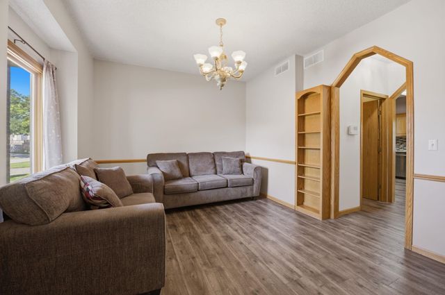 9818 W Bella Vista, Wichita, KS 67212