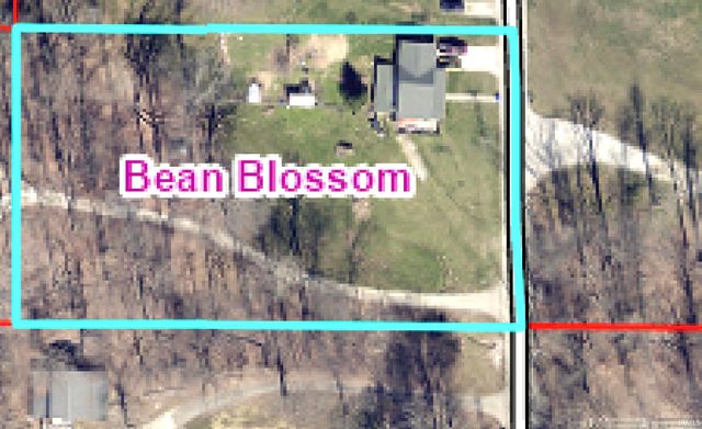 7427 N Red Hill Road, Ellettsville, IN 47429