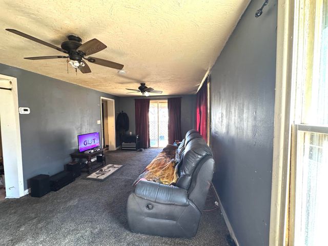 7427 N Red Hill Road, Ellettsville, IN 47429