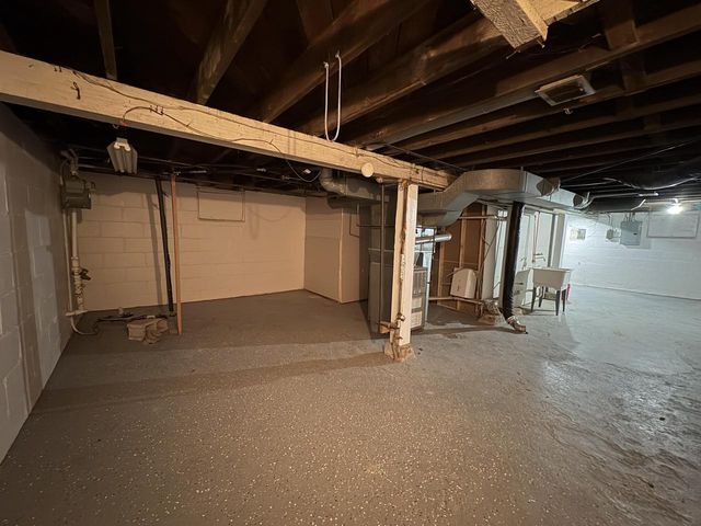 3157 S 8th STREET, Milwaukee, WI 53215