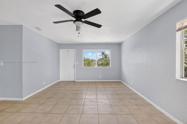 2103 Catherine Dr Dr 2, Delray Beach, FL 33445