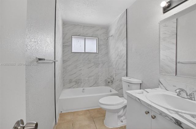 2103 Catherine Dr Dr 2, Delray Beach, FL 33445