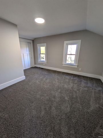 3337 E 1000 S-92 Road, Roanoke, IN 46783