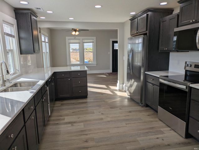 3337 E 1000 S-92 Road, Roanoke, IN 46783