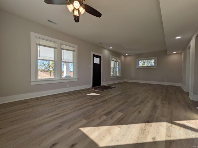 3337 E 1000 S-92 Road, Roanoke, IN 46783