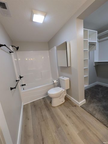 3337 E 1000 S-92 Road, Roanoke, IN 46783