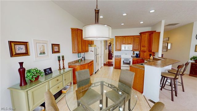 1003 Nature Wood Circle, Kent, OH 44240