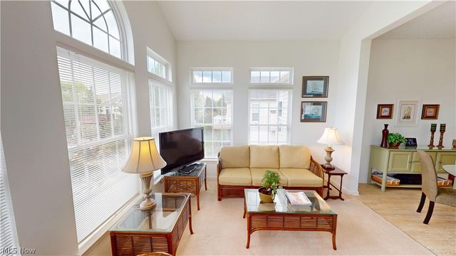 1003 Nature Wood Circle, Kent, OH 44240