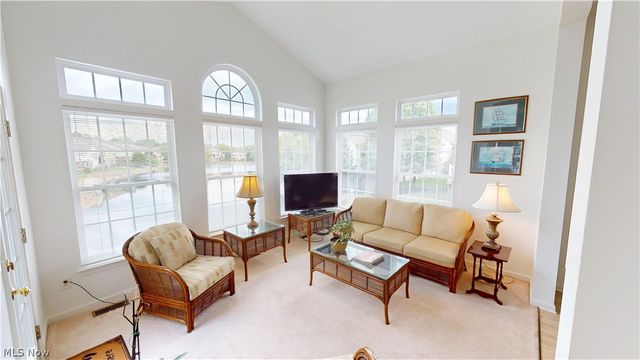 1003 Nature Wood Circle, Kent, OH 44240