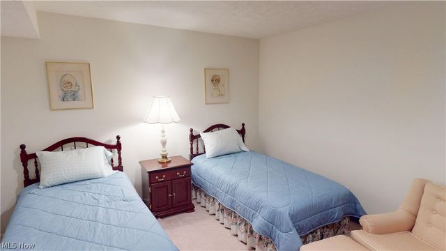 1003 Nature Wood Circle, Kent, OH 44240